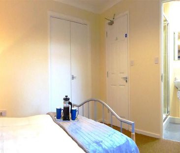 House to rent - Photo 3