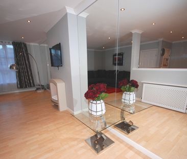 3 Bed Penthouse, New Century House, AB11 - Photo 2