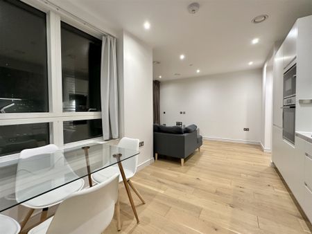 Grant Road, London - Photo 3