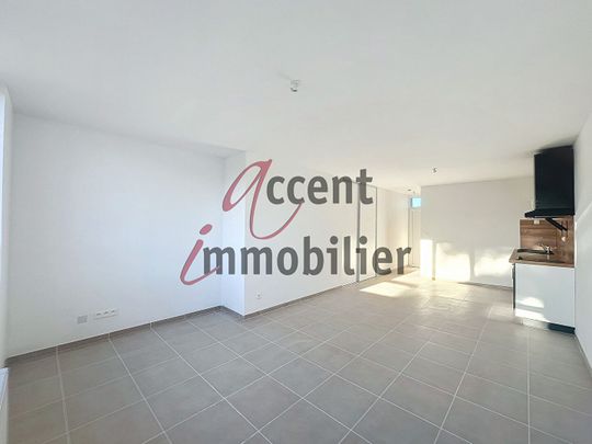 Accent Immobilier Saint-Andiol : Studio neuf, - Photo 1