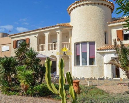 3 BEDROOM VILLA - LA MANGA DEL MAR MENOR - Photo 5