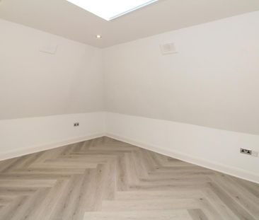 3 bedroom apartment to rent - Photo 6