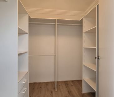 WELL PRESENTED 3-BEDROOM APARTMENT FOR RENT - Photo 4