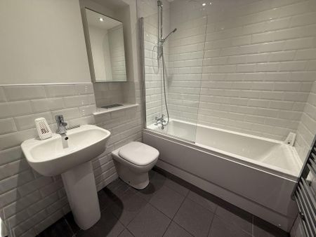 2 bedroom apartment to rent - Photo 5