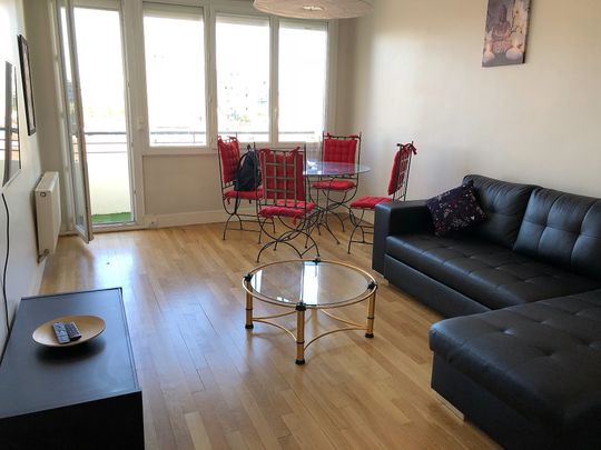 Gennevilliers , 3 pièces . - Photo 1