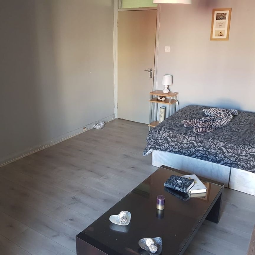 Room in a Shared House, Camden Road, NW1 - Photo 1