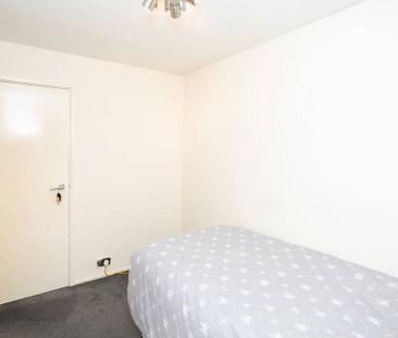 2 bedroom maisonette to rent - Photo 5