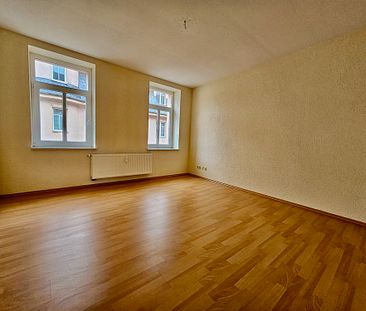Ruhige und gemütliche 2-Zimmer-Maisonette-Wohnung im Herzen von Döbeln! - Photo 1