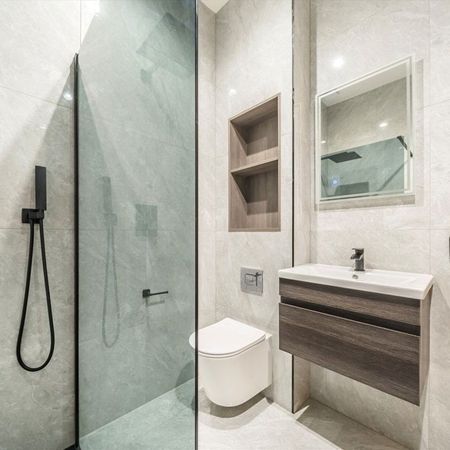 Wimbledon Hill Road, SW19 7PA, London - Photo 4