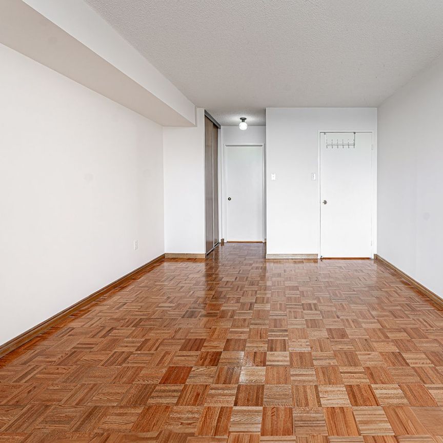 For Lease - 350 Alton Towers Circle Unit# 401, Toronto, Ontario - Photo 1