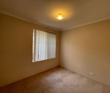 Tidy 3 Bedroom Villa - Photo 3