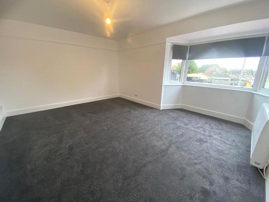 3 bedroom flat to rent - Photo 1