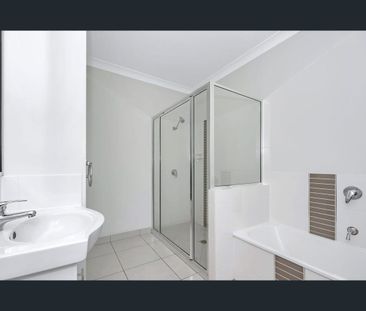 STUNNING 3 BEDROOM HOME IN COSGROVE! - Photo 5