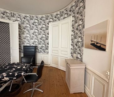 Appartement à louer 2 pièces • 56,80 m2 La Rochelle - Photo 2