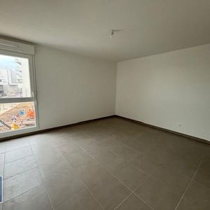 Location Appartement 2 pièces 48m² SETE 34200 - Photo 2