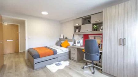 Premium 1 Bed Apartment - Photo 4