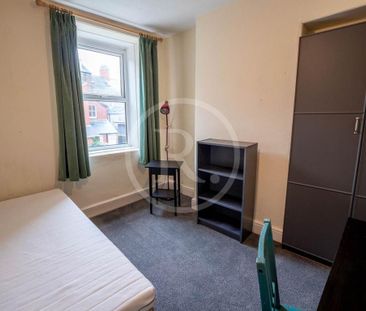 5 bedroom terraced house to rent - Photo 4