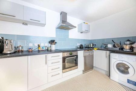 Cam Road, Stratford, E15 - Photo 5