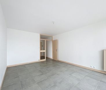 Location Appartement 2 pièces 50m² ST LO 50000 - Photo 1