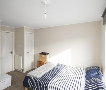 Oxgangs Avenue, Edinburgh, EH13 9HY - Photo 5