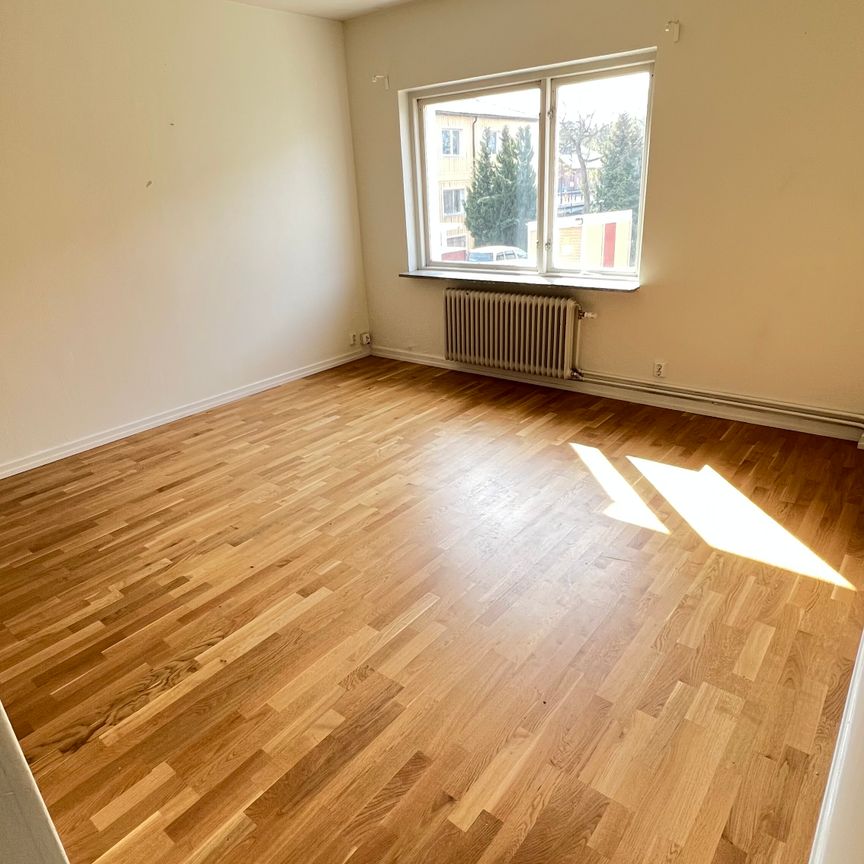 Hamngatan 7 - Foto 1