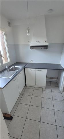 1 pièce - 33,99 m² - 1er étage - Colocation autorisée - Photo 3