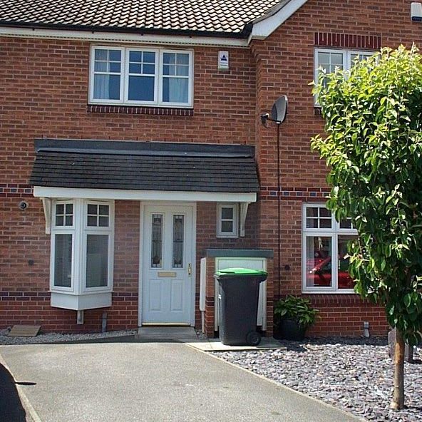 2 bedroom terraced house to rent - Photo 1