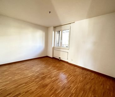 Appartement de 4 pièces au rez-de-chaussée avec grande terasse et a... - Photo 3