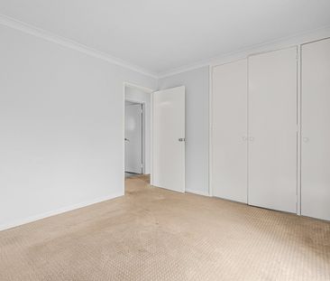 Spacious 3 Bedroom Duplex - 16A Rivergum Place! - Photo 4
