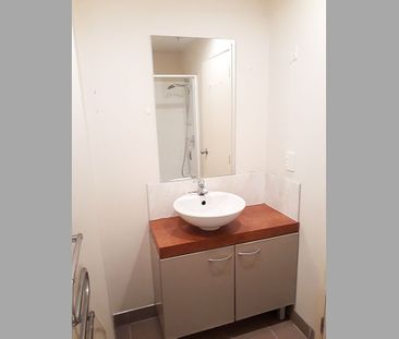 Apartment with a View! - Photo 4