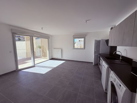 Location Appartement 3 pièces 64m² VENCE 06140 - Photo 4