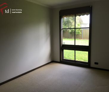 31 Lerunna Avenue, Hallett Cove SA 5158 - House For Rent | Domain - Photo 4