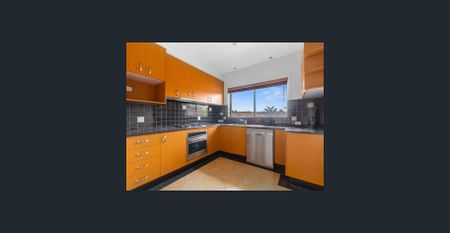 EXCELLENT LOCATION - Photo 4