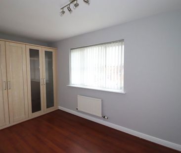 Terraced House in Whitfell Avenue, The Beeches, Carlisle - Photo 2