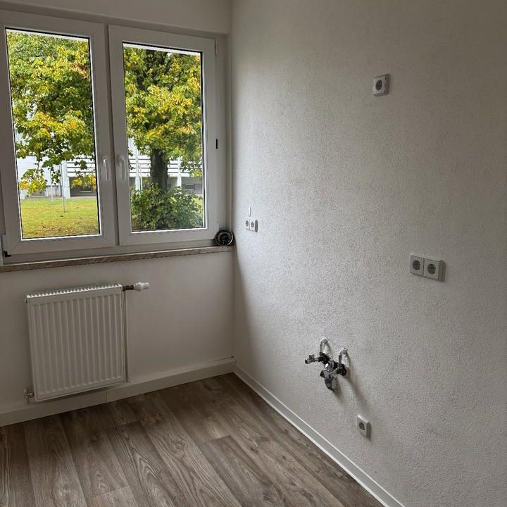 Moderne 3- Raumwohnung mit toller Aussicht und Balkon - Photo 1