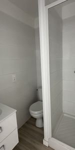 Location Appartement 2 pièces 35m² PORT LA NOUVELLE 11210 - Photo 4