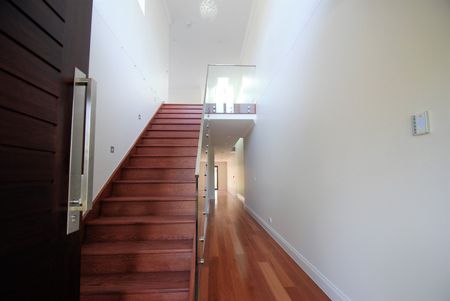 Thinking of selling? Contact our agent - Photo 2