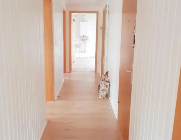 *** Renovierte 3-Zimmer-DG-Whg in der Innenstadt! *** - Photo 1