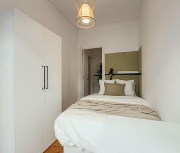 Carrer de Bertran, Barcelona, Catalonia 08023 - Photo 6