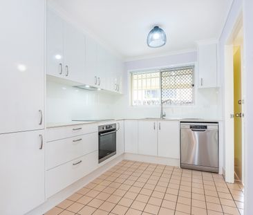 37 Admiral Drive, Deception Bay QLD 4508 - House For Rent - $600 | ... - Photo 2