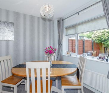 3 bedroom semi-detached house to rent - Photo 2