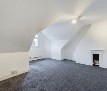 4 bedroom terraced house to rent - Photo 1