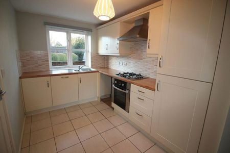 3 bedroom terraced house to rent - Photo 5