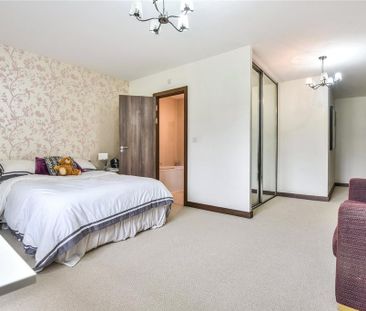 3 bedroom apartment to rent - Photo 2