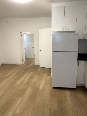 For Lease - 1293 Gerrard Street Unit# 1, Toronto, Ontario - Photo 5