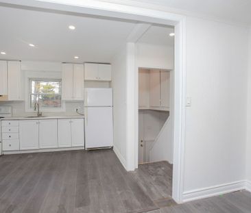 For Lease - 387 Edgehill Drive Unit# Main floor, Barrie, Ontario - Photo 2