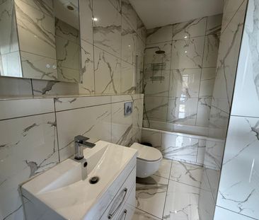 Quilters Way, Aylesbury, Stoke Mandeville - Photo 4