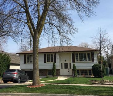 For Lease - 2294 Wyandotte Drive, Oakville, Ontario - Photo 5