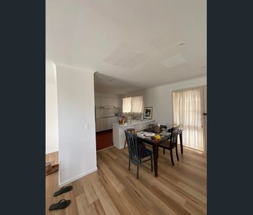 Perfectly located - Photo 2