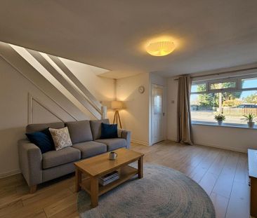 3 bedroom semi-detached house to rent - Photo 2